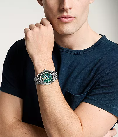 Everett Three-Hand Date Stainless Steel Watch